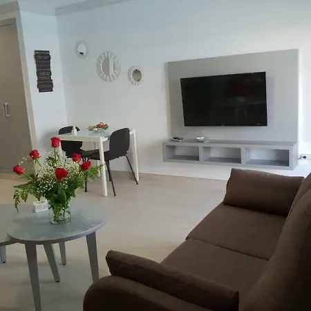 Luxury Tagara