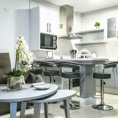 Luxury Tagara Apartamento